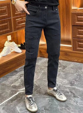 高级感黑灰色修身牛仔裤男破洞补丁秋季新款时尚潮流弹力休闲裤子