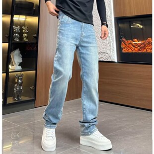 设计款浅蓝色牛仔裤男刺绣宽松小直筒裤2026春夏季新款做旧休闲裤
