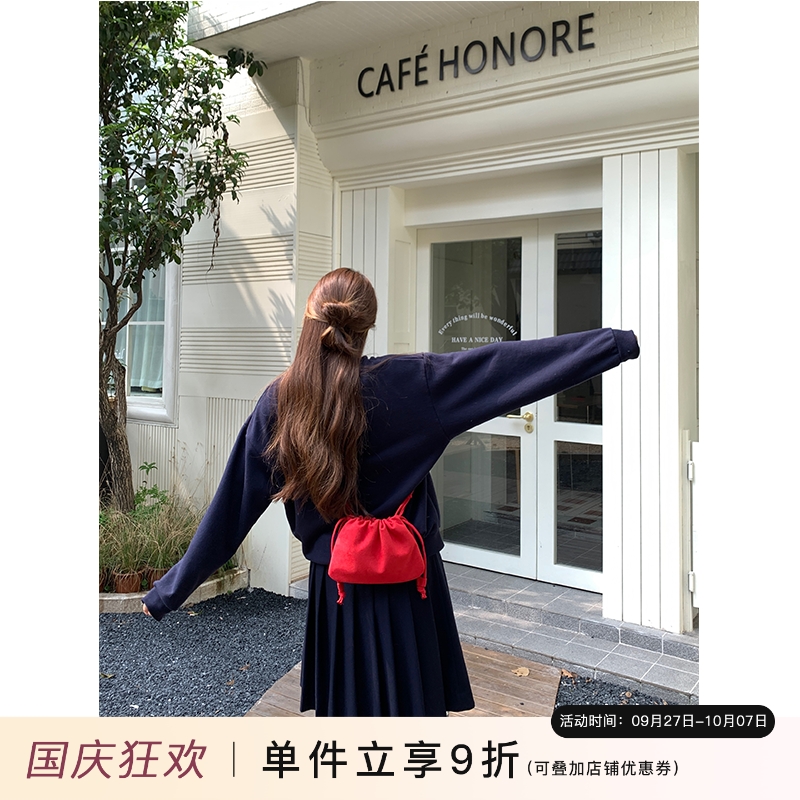 芝士商店绒面单肩斜跨抽绳云朵包