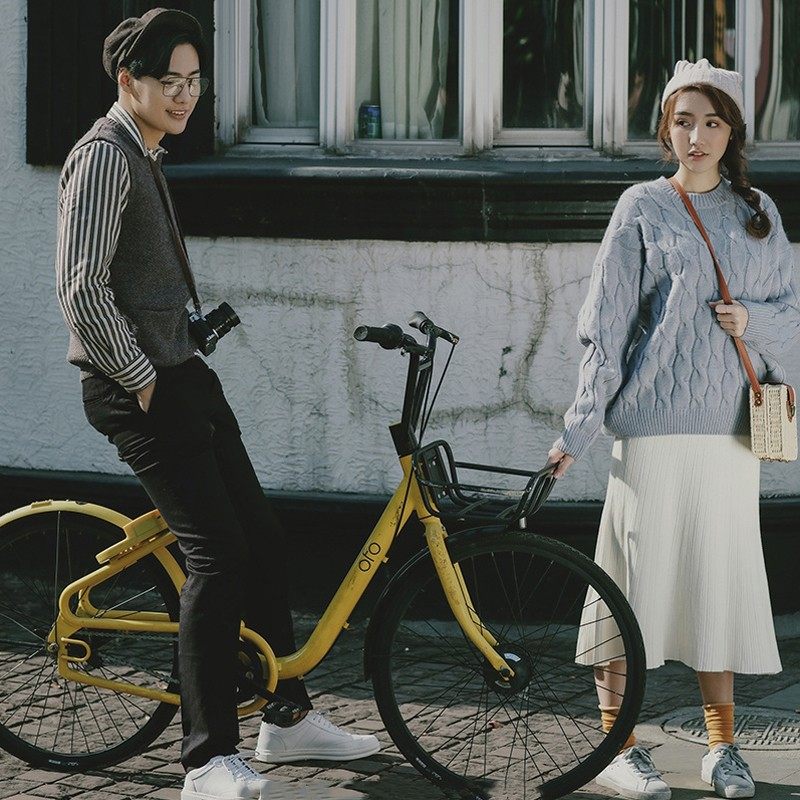 展会新款影楼情侣装写真韩版毛衣拍照摄影主题街拍旅拍服装艺术照