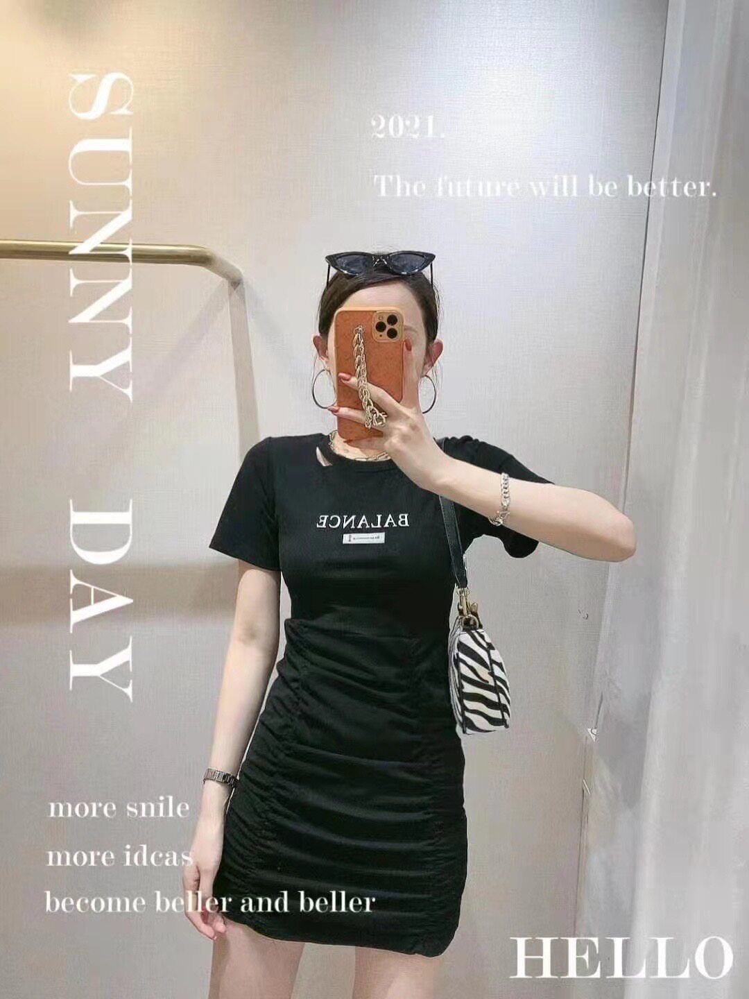设计感割破圆领短袖褶皱修身连衣裙女2021夏新款字母印花收腰短裙