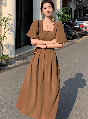 连衣裙夏法式气质泡泡袖修身显瘦方领纯色初恋茶歇长裙子6948