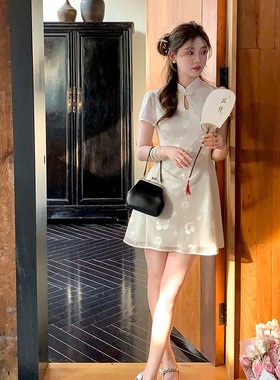 【有里布】国风旗袍裙改良新中式连衣裙女收腰a字气质订婚裙D2552