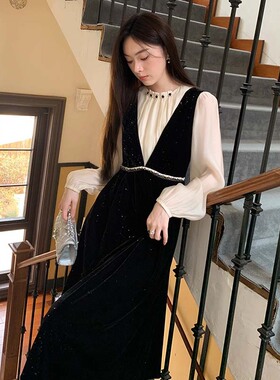 2025秋季新款法式复古拼接假两件黑色连衣裙女装打底裙D3916