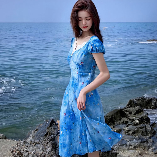 蓝调休闲度假裙子女2026夏季新款蓝色雪纺扎染连衣裙D1700C