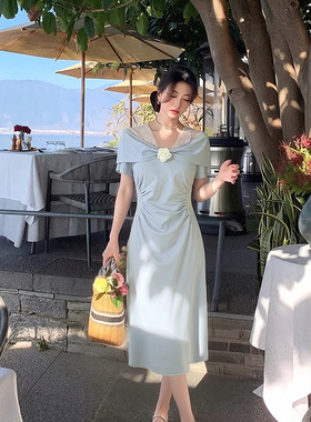 2026夏季新款女法式优雅气质设计感收腰显瘦连衣裙短袖裙子D5959