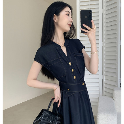 纯色修身显瘦连衣裙女2025夏新款收腰气质通勤长裙子D1833