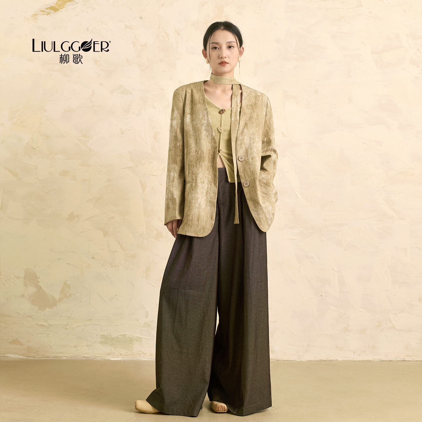 柳歌古典舞蹈服2025新款秋季宽松西服女长袖上衣设计感渐变西装