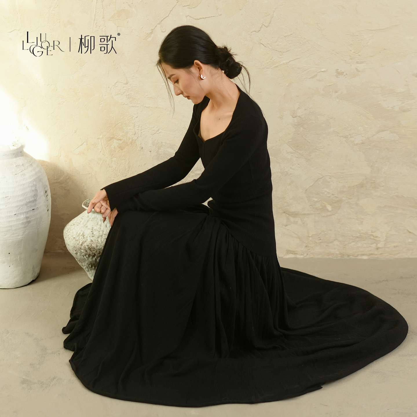 柳歌简约长袖针织衫毛衣半身裙女