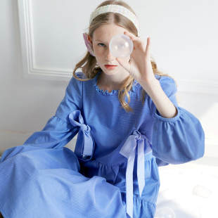 猫橘桃子 连衣裙 原创早春深蓝色印花方领蝴蝶结泡泡袖