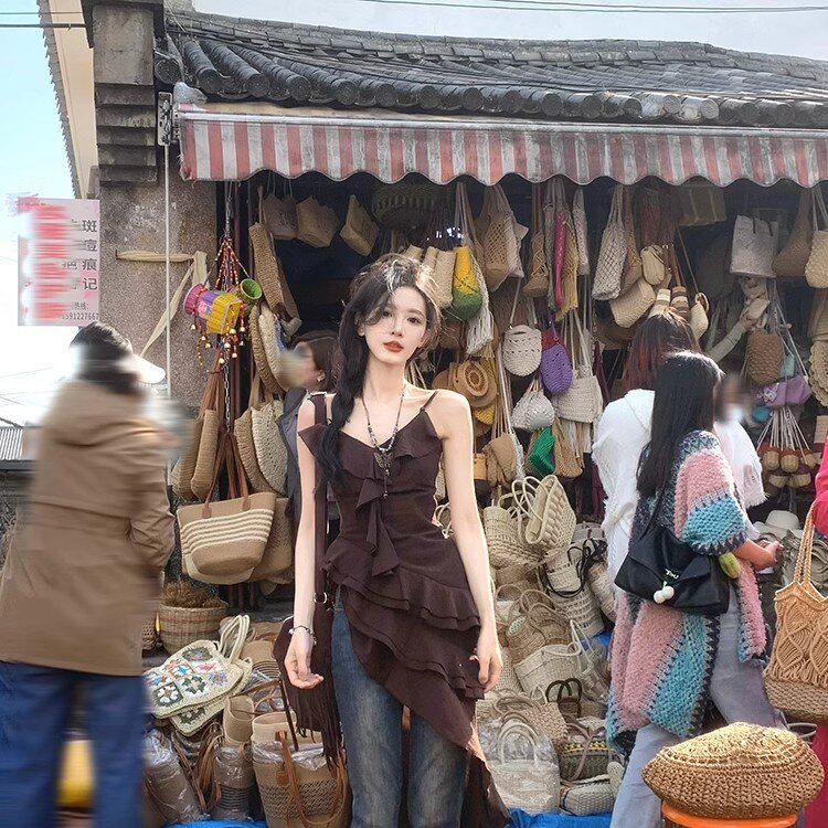 碎虹糖霜 不规则拼接性感吊带裙女夏季新款度假风百搭显瘦连衣裙