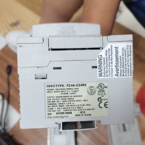 议价IDEC和泉PLC模块，FC4A-C24R2和电源PS5R-可维修