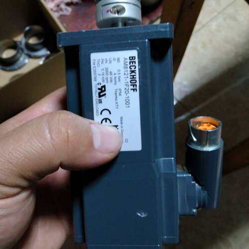 议价AM8121-1F20-1001倍福电机二手拆机功能正常实物可维修