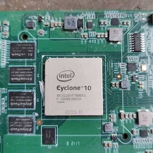 议价Intel Cyclone 10芯片 10CX220YF78可维修