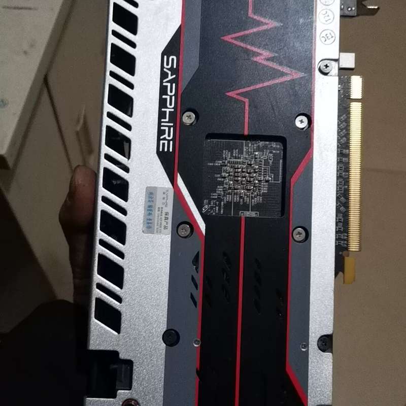 议价蓝宝石rx580-4g版，2048sp，拆机成色新，仅一张可维修图片
