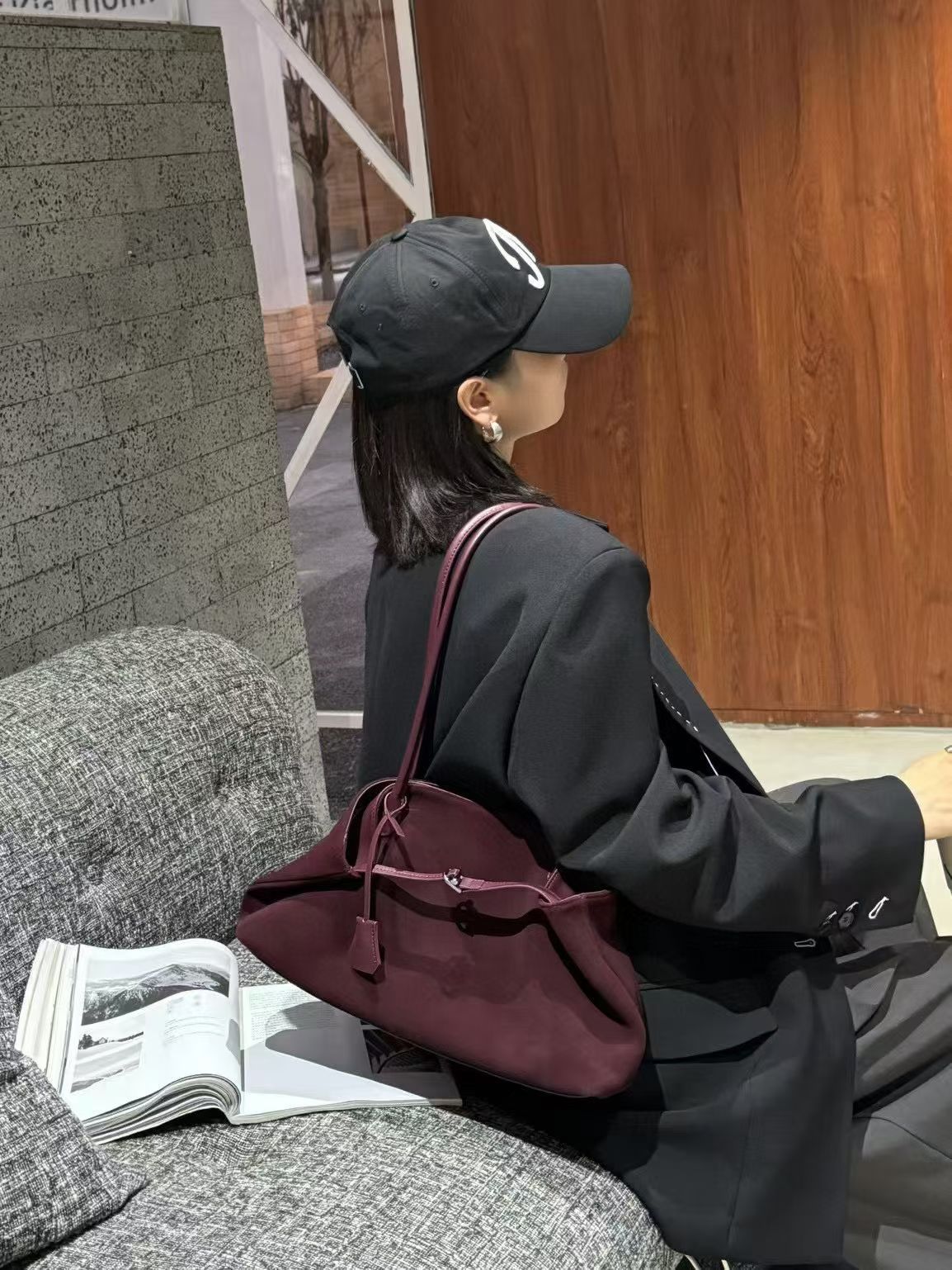 2025新款包包女气质头层牛皮磨砂牛皮腋下单肩通勤大容量托特