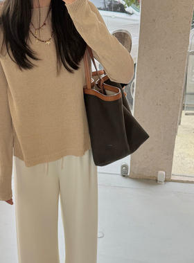 《banyan》休闲风常规款宽松型时尚简约进口合纸圆领套头针织衫女