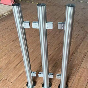 栅栏机安全岛模具钢结构一体免浇筑社区停车场可移动防撞安全岛