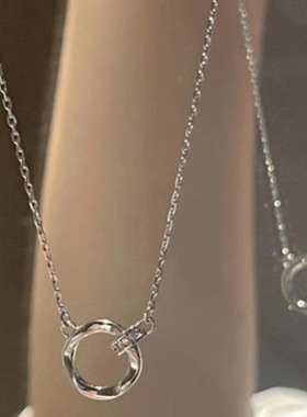 莫比乌斯环吊坠项链女小众设计感素圈镂空锁骨链精致气质