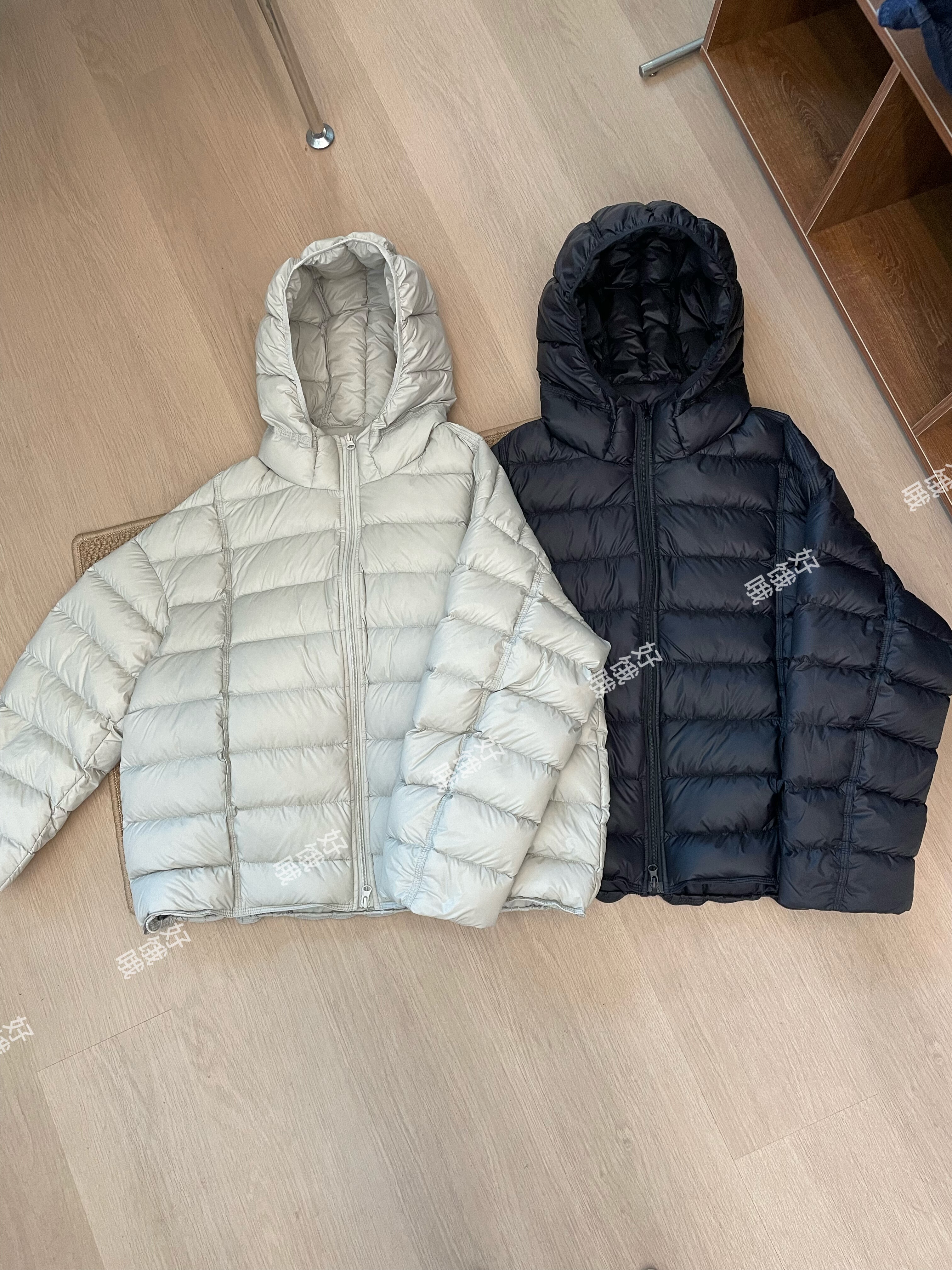 连帽轻薄排骨短款羽绒服女2025新款韩版休闲90白鸭绒户外冬季外套