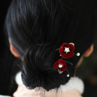 新年红色毛绒绒发饰秋冬配饰古风小u簪冬季女童汉服头饰红色头饰