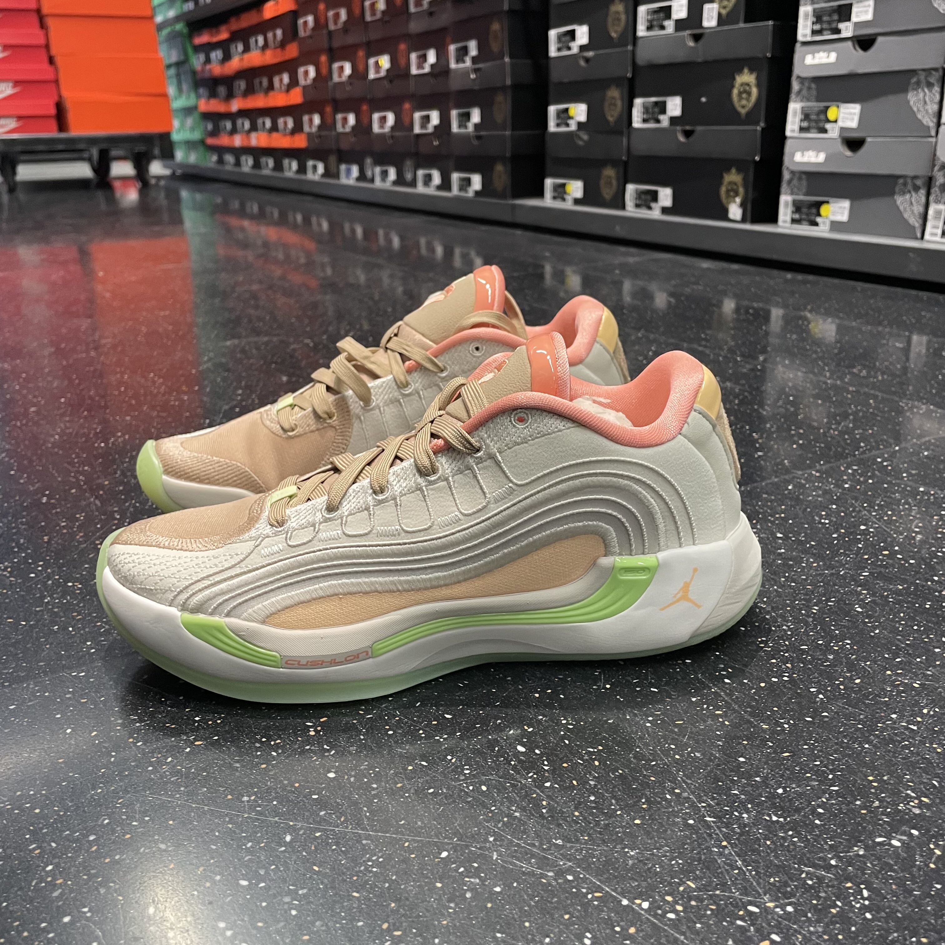 雪宁奥莱正品代购，耐克男子LUKA 4实战篮球鞋IO0198-100