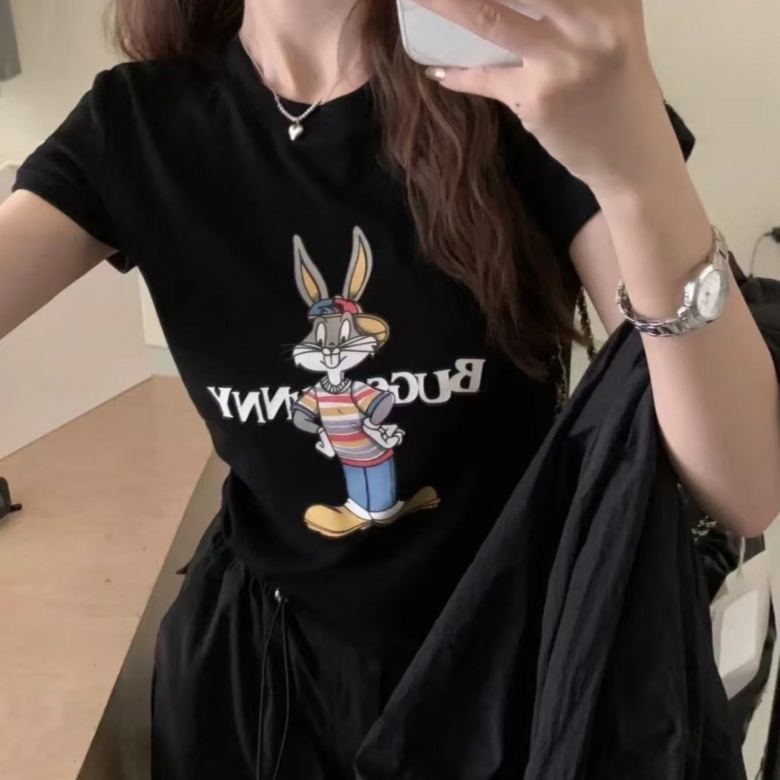 黑色纯棉正肩短袖t恤女2025新款夏季辣妹兔八哥修身打底衫上衣潮