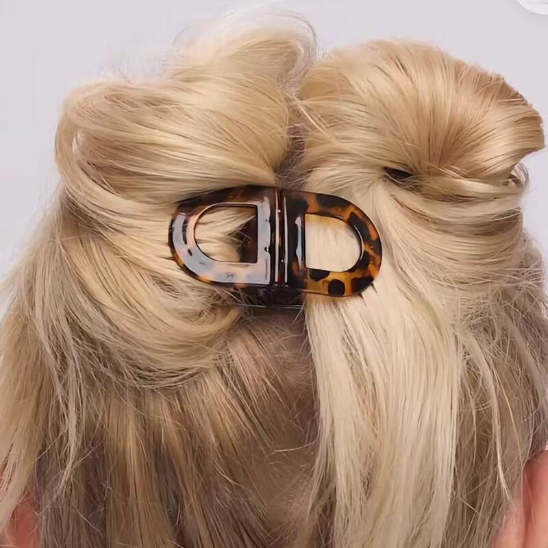 Magnetic Attaching Hair Clip