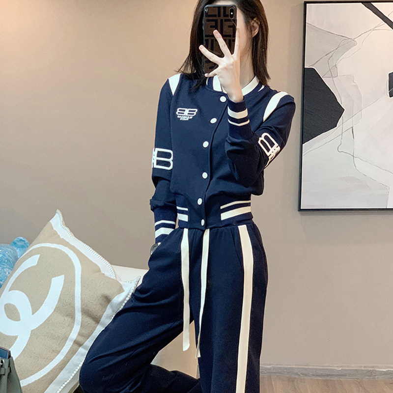 短款外套女宽松春秋冬季运动套装