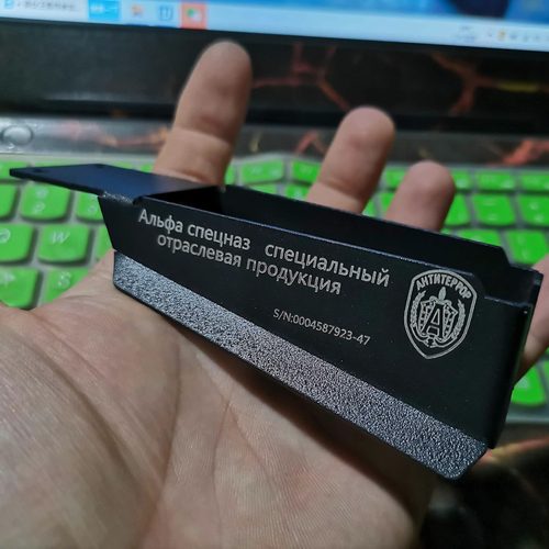 AK102弹夹井匣黑色锦12一体金属