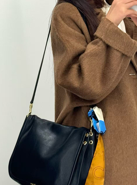 26ss孙千soft triomphe besace邮差包羊皮单肩斜挂包翻盖半月女包