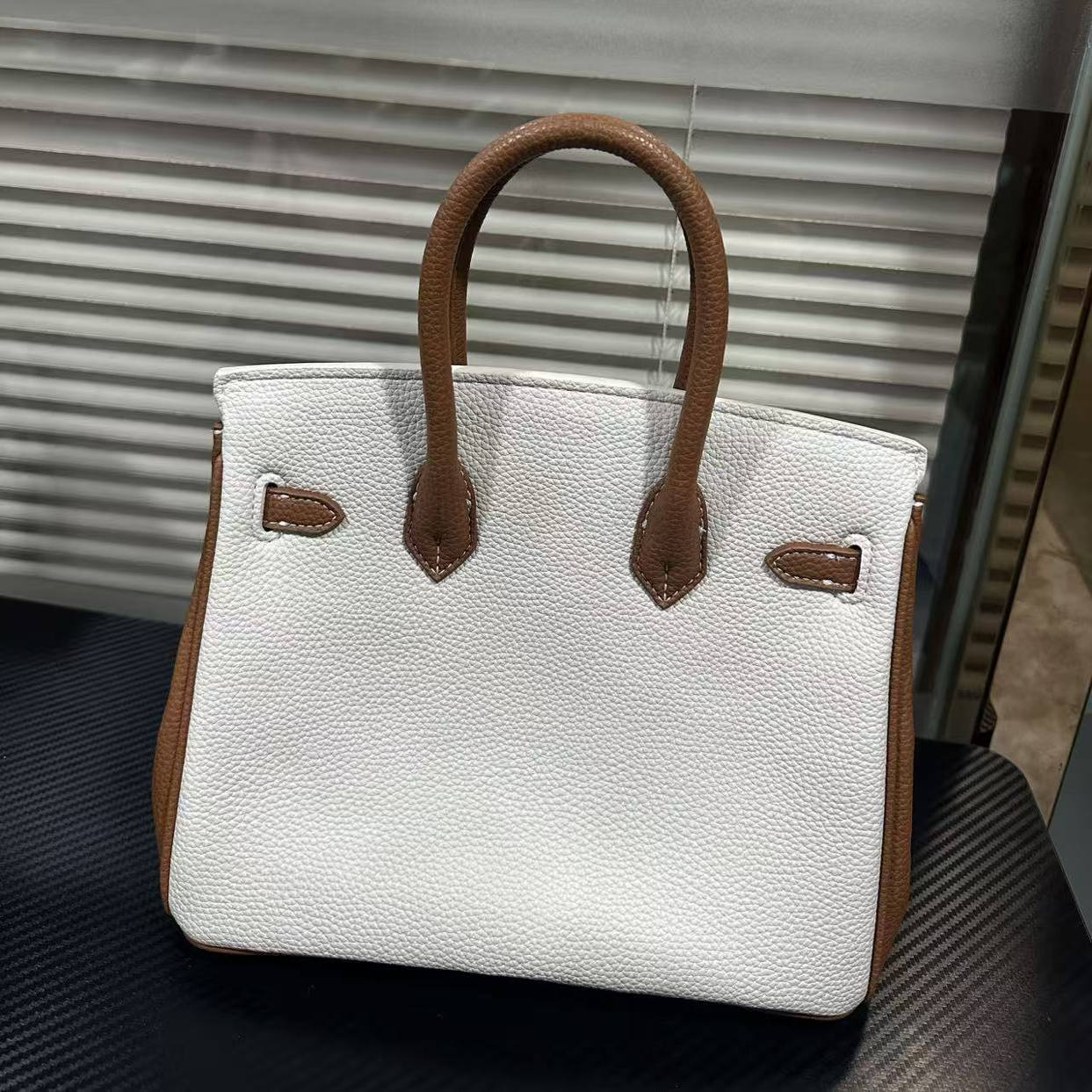 安合甄选-高定真皮包-25cm-7725-拼色bk-艾-白拼棕