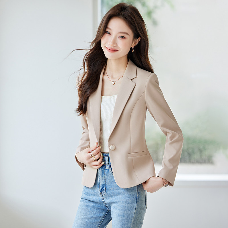 杏色小西装外套女2026新款春夏小个子气质女士休闲短款通勤西服