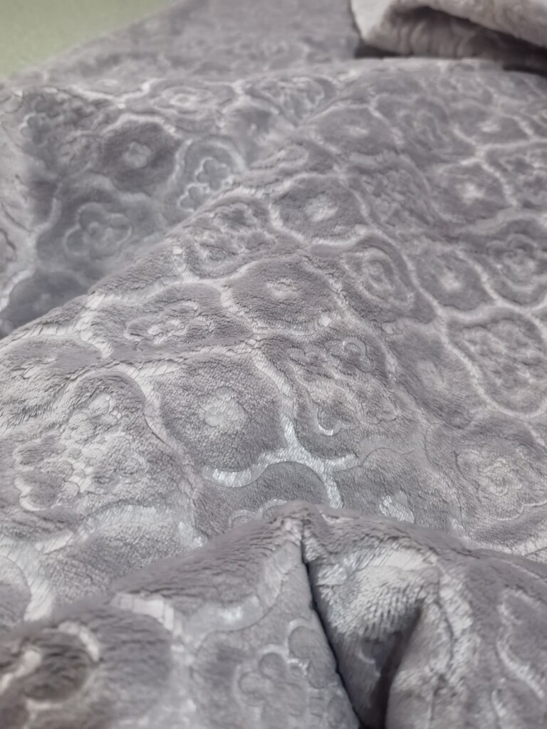 细腻顺滑3D立体雕花法兰绒水貂绒牛奶绒毛毯撸猫感盖毯毛巾被夏季