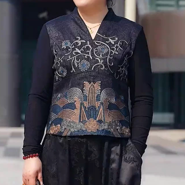 秋季新款国风V领花纹刺绣网纱长袖上衣耐磨时尚百搭小众中年女装