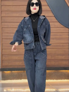 春季简约百搭帽款牛仔套装上衣加裤子两件套中老年时尚休闲妈妈装