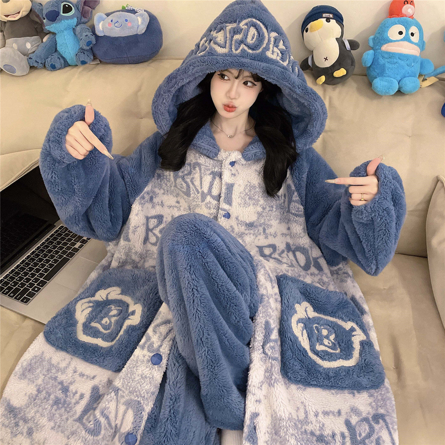 法兰绒睡衣女孩秋冬季加厚加绒青少年初中高中学生珊瑚绒睡袍套装