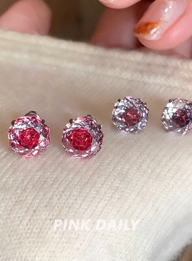 Pink Daily爆闪安可拉红玫瑰切钛钢耳钉女高级感耳骨钉耳蜗钉耳饰