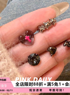 Pink Daily暗黑风甜酷爱心钛钢耳骨钉黑色拧螺丝耳钉五角星耳圈