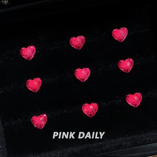 Pink Daily红色爱心锆石医用钛钢小耳钉女闪钻独特精致耳骨钉耳饰