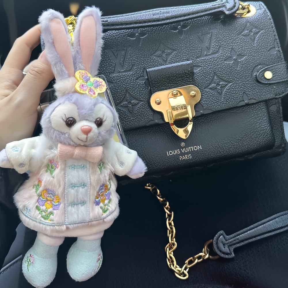 适配lv女士包包挂件新款毛绒小挂件挂饰可爱潮流钥匙扣百搭