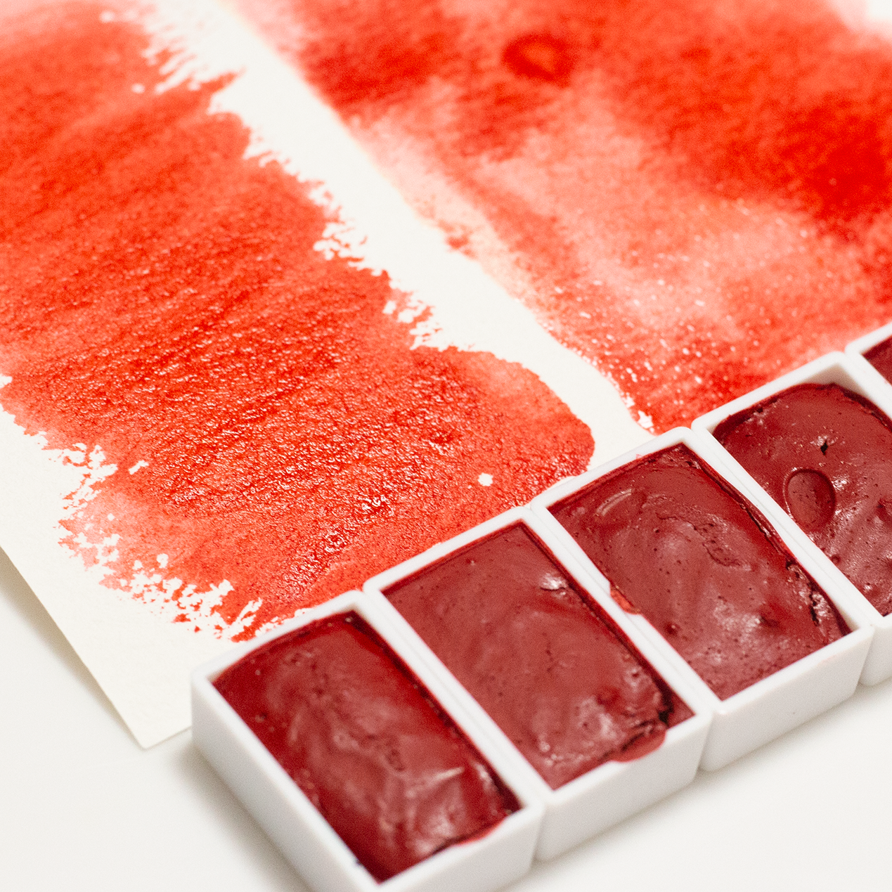 偶氮红 azo red 全合成色淀类红色固体水彩颜料风景写生色相偏暗