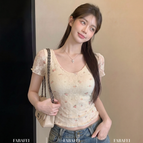 少女氛围感碎花镂空蕾丝短袖女夏季新款u领弹力修身露腰打底上衣