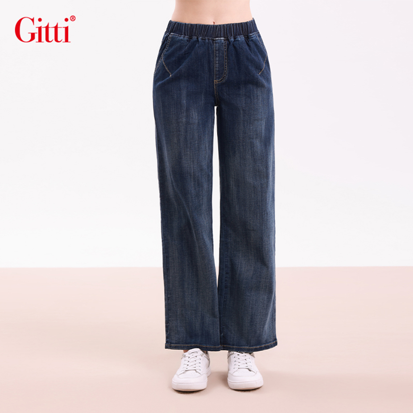 松紧腰直筒大码牛仔裤女棉弹力