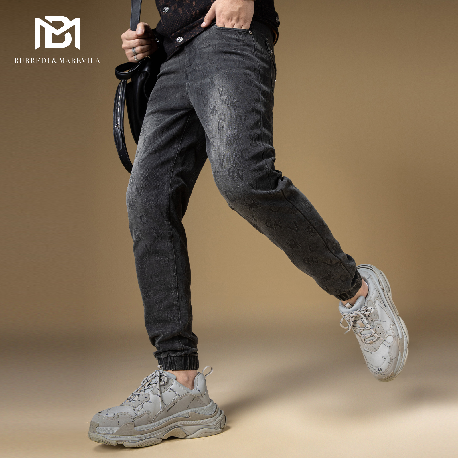 BM美式嘻哈满花束脚牛仔裤