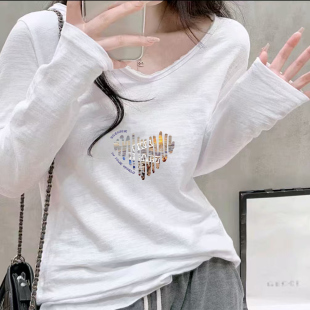 女装 洋气减龄早秋新款 U领时尚 竹节棉薄款 心形印花宽松型显瘦长袖