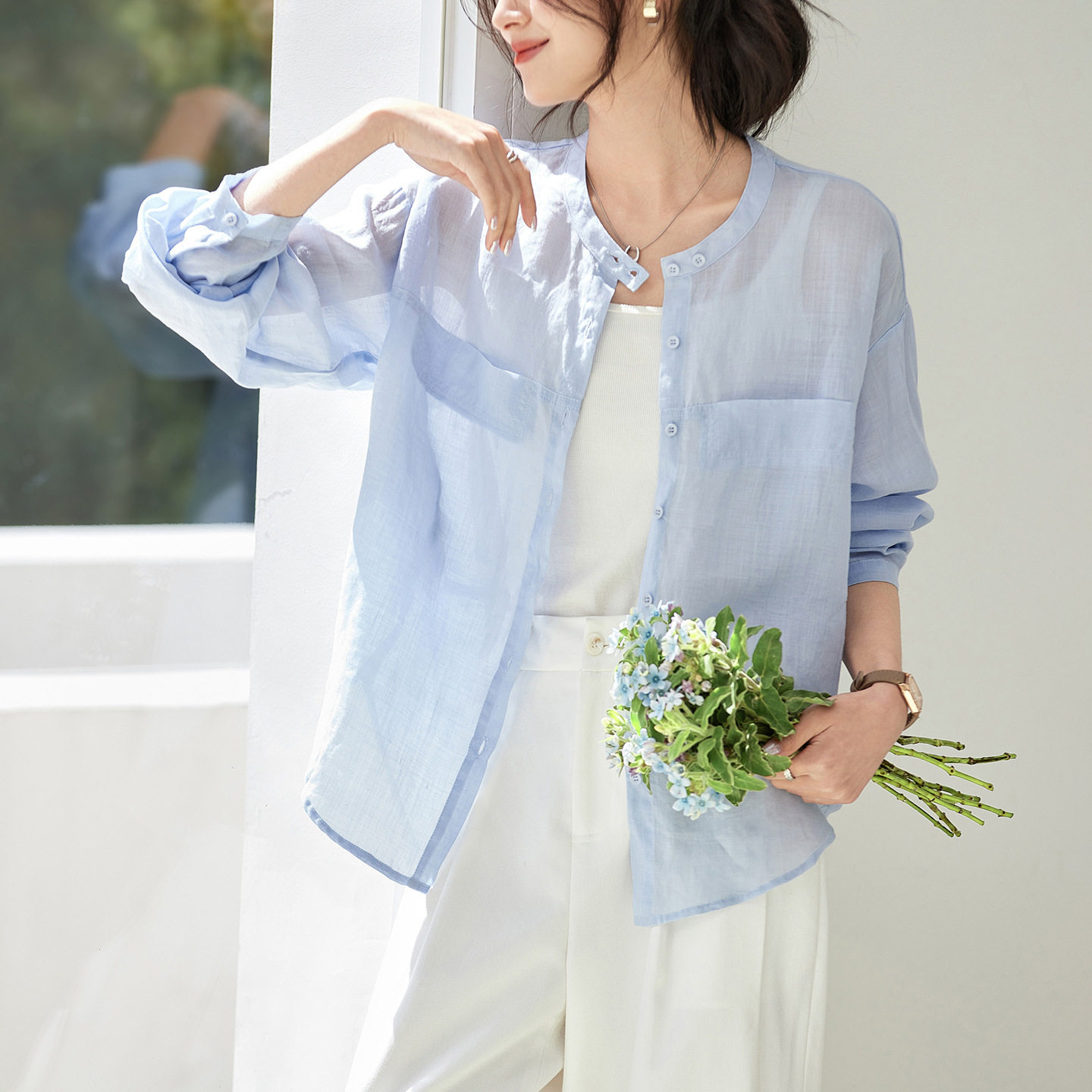 浅蓝色苎麻衬衫女长袖2026夏季