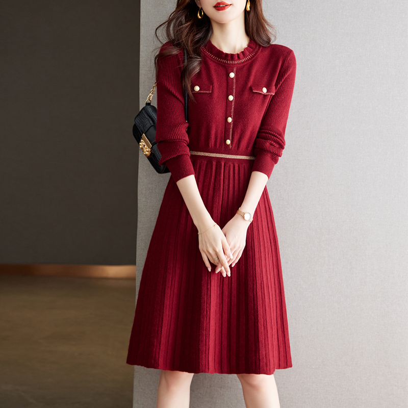 秋冬内搭连衣裙女2025新款高级感收腰气质针织毛衣裙小个子打底衫