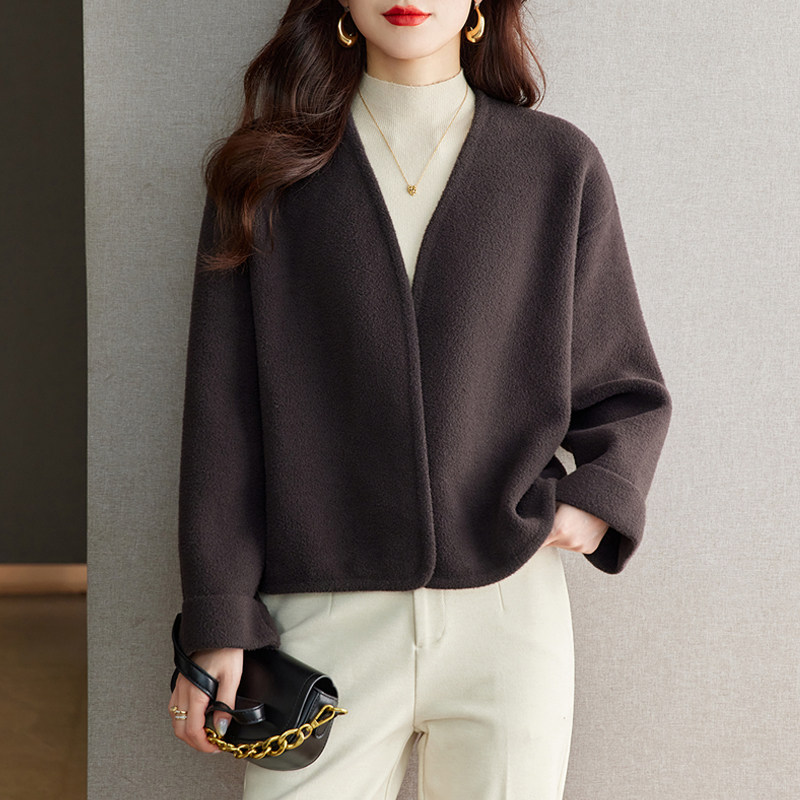 洋气小香风外套女秋季2025新款高级感气质短款开衫春秋小个子外搭