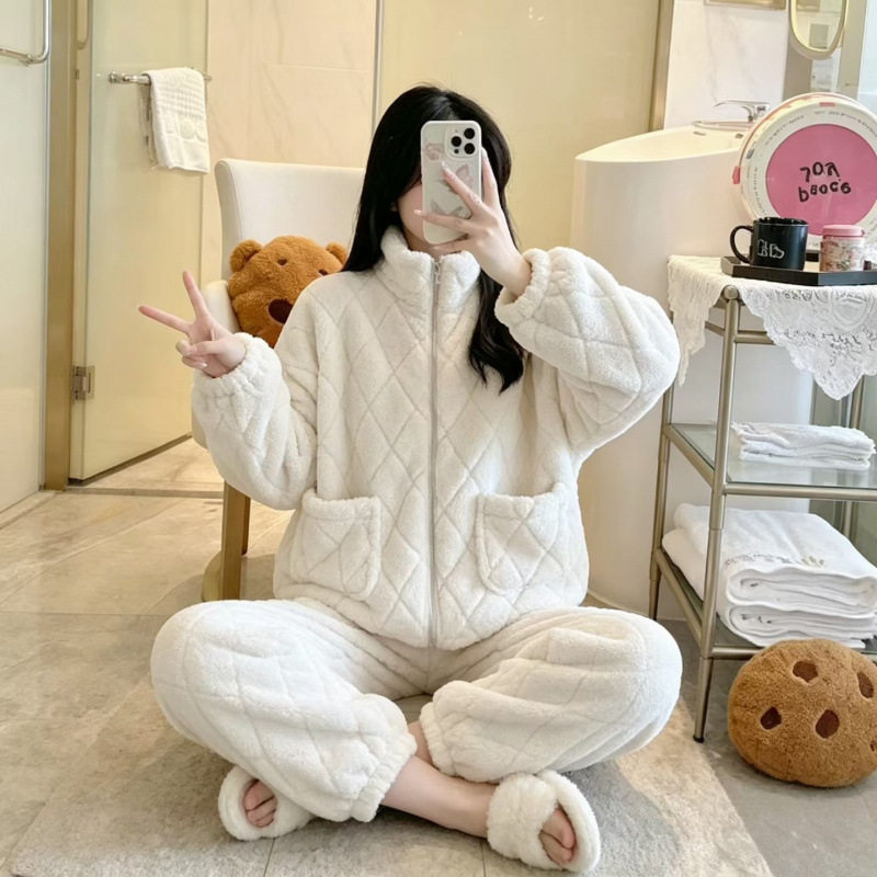 秋冬加厚珊瑚绒睡衣家居服拉链立领长袖大码宽松保暖睡衣女可外穿